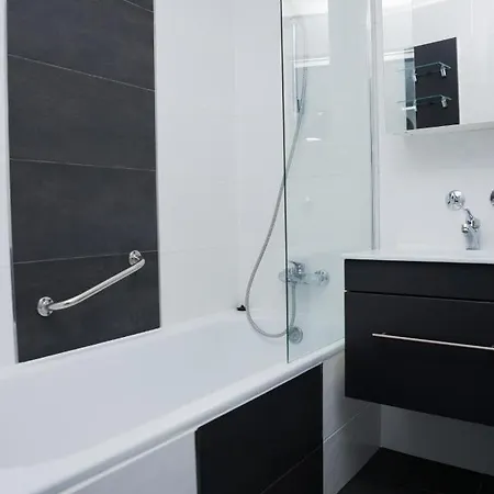 Fresh - 20th Floor - Netflix - Center شقة